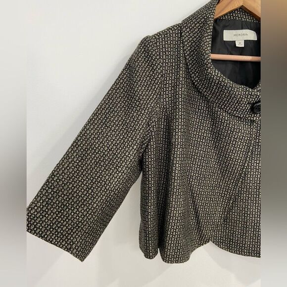 Merona Black and White Checkered Cropped Jacket. Size Medium - Picture 5 of 12